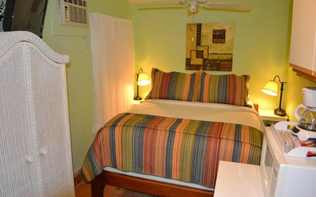 Speakeasy Inn – Adults Only