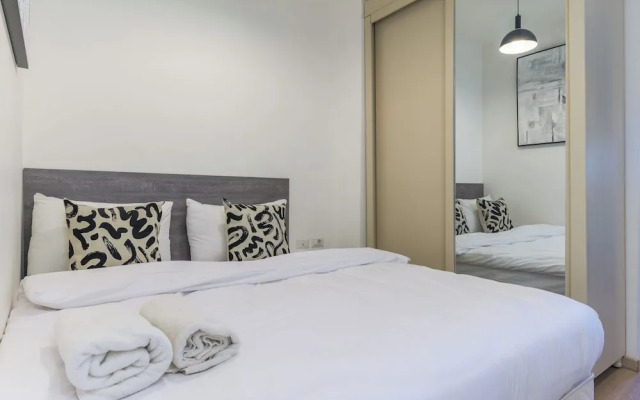 Haven's 1-BR Apt in Redrock Batroun