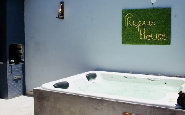 RiqueHouse Hidro Piscina a 500m da praia