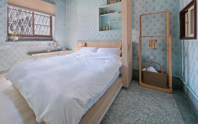 Civil Life Guesthouse Tainan