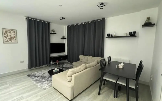 1 Bed-sleeps 4-town Centre-10 min to Ascot- Pets