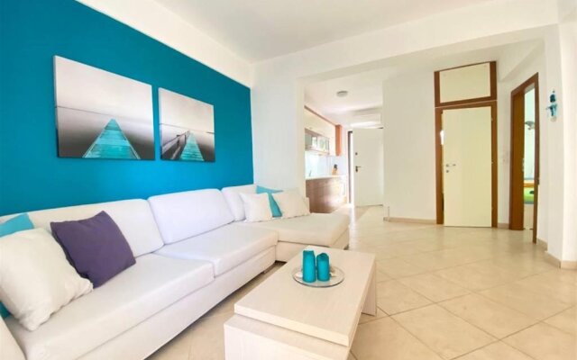 Elena First Line Beach House (2 Bedrooms 6 Guests)