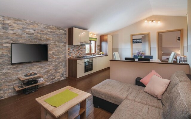 Awesome Home in Vodnjan With Wifi and 2 Bedrooms