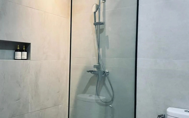 Grand Central Premier