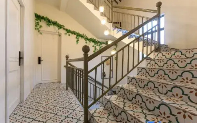 Chongming Musik Haus Resort Hotel