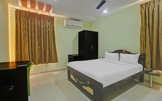 Goroomgo LA GRACE Suit Bhubaneshwar