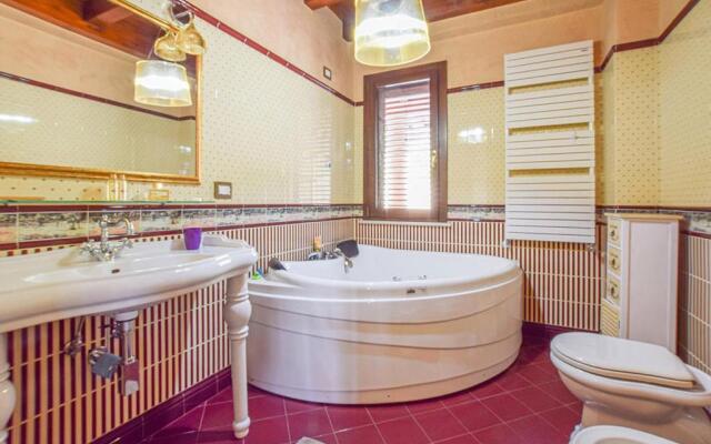 Villa Rosaria con spa e piscina interna