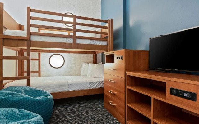 Holiday Inn Express Lake Buena Vista