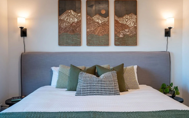 Villa 23 Cabot Peaks Revelstoke Vacation