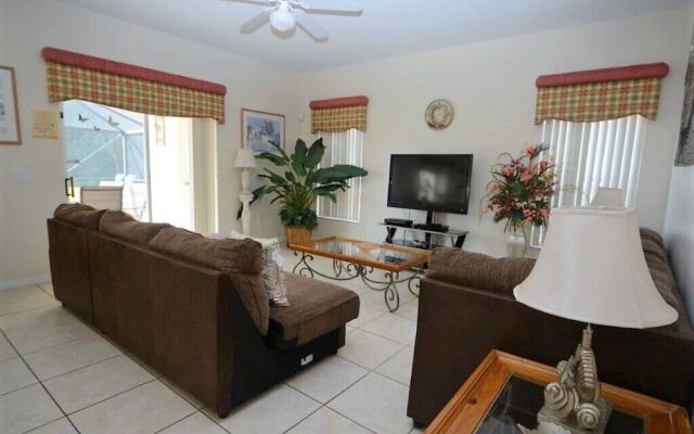 86340 2-story Pristine 4-bed Pool Home W/hot Tub & Balcony