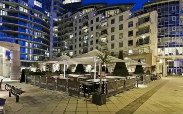 Luxury Modern 2BD Flat in Centre