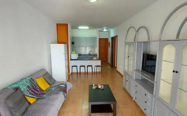 Los Cristianos Apartment, 1 bedroom Wifi Free & Big Terrace