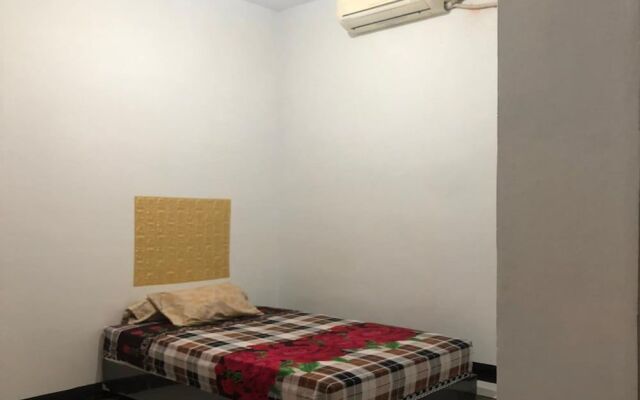 SPOT ON 2252 Ranira Homestay