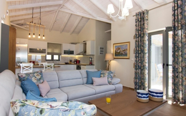 Elsa Villa by Elrin Villas Mani