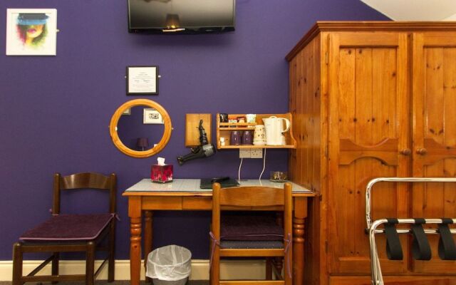 Augusta Lodge Guesthouse