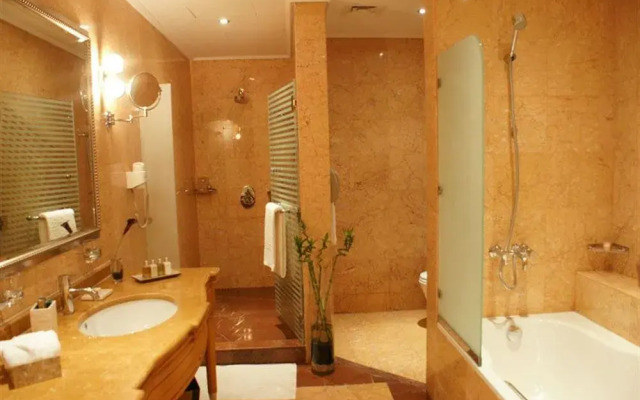 Retaj Royale Doha