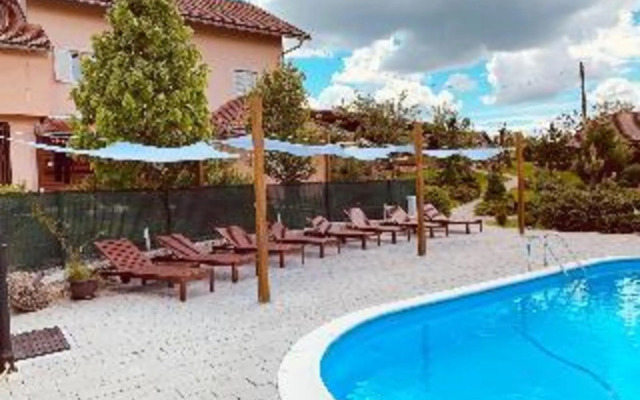 Apartments & Rooms  Sanja