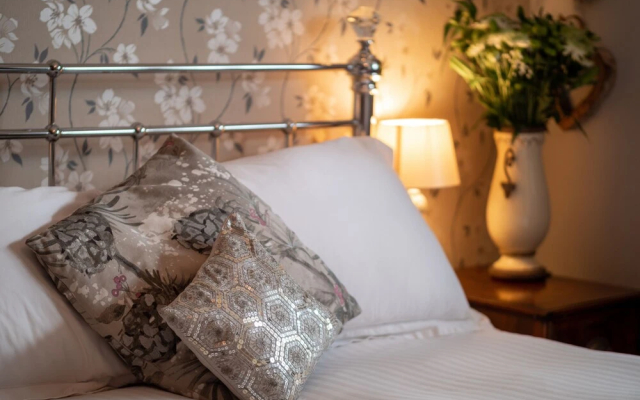 Avalon House B&B