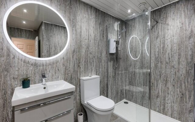 Captivating 3-bed Apartment by Gleneagles