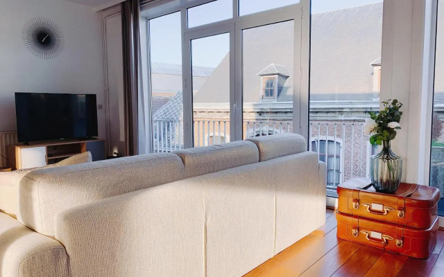 Luxury Apart' MONS City Center with Terrace