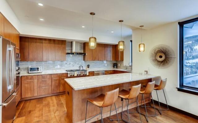 Vail Lion 3 Bedroom Mountain Vacation Rental Just Steps From the Eagle Bahn Gondola