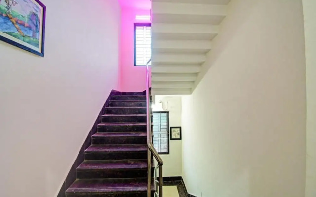 Goroomgo SR Palace Bhubaneswar