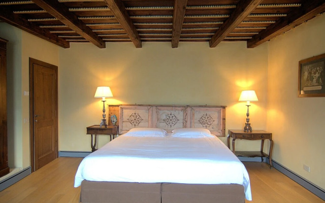 Palazzo Juvalta Resort