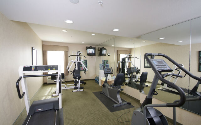 Boothill Inn And Suites