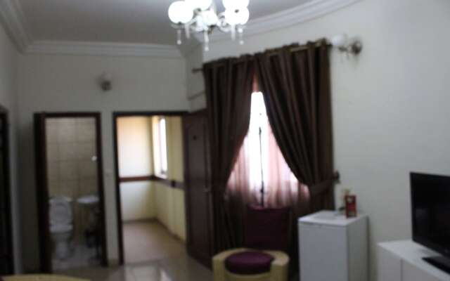 Hotel Mbouoh Star Palace