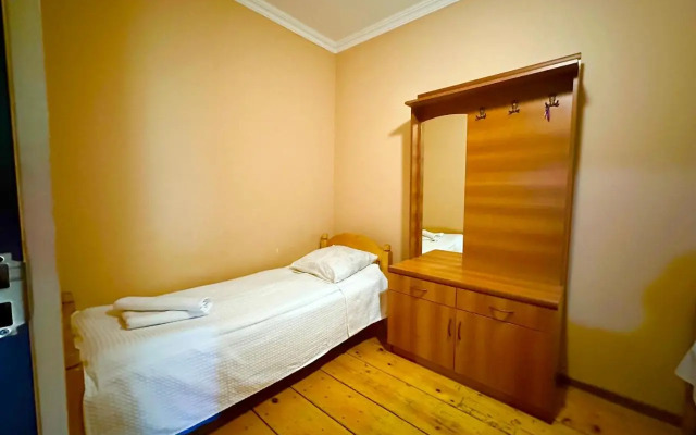 Mziuri Guest House