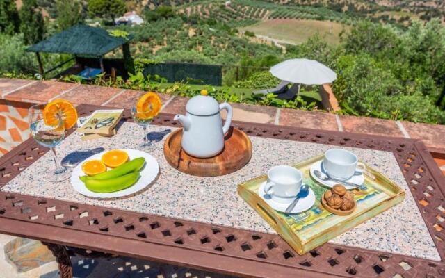 Cortijo del Abuelo El Gastor by Ruralidays