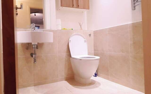 Awesome 1-bed Apartment in London Near o2