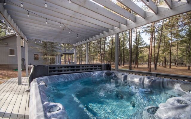 Eagle Creek Retreat by Vtrips