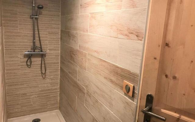 Chalet Arêches-Beaufort, 5 pièces, 14 personnes - FR-1-342-239