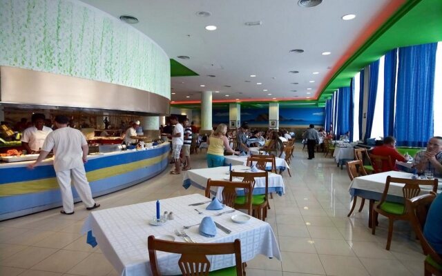 LABRANDA Hotel Golden Beach - Adults Only