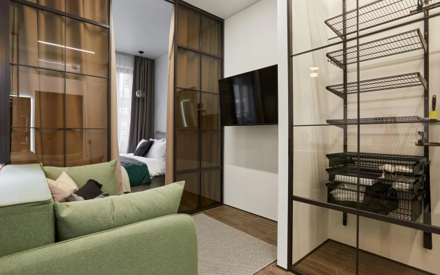 С.утками на улице Благодатной