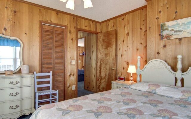 Do-little Dock 3 Bedroom Home by RedAwning