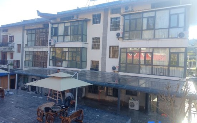 Garden Hotel