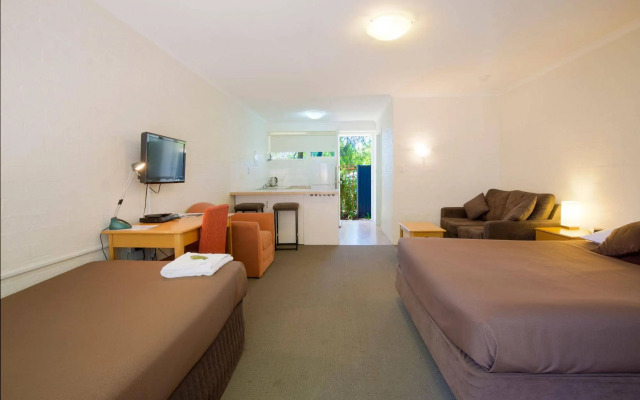 Summer East Serviced Apartments
