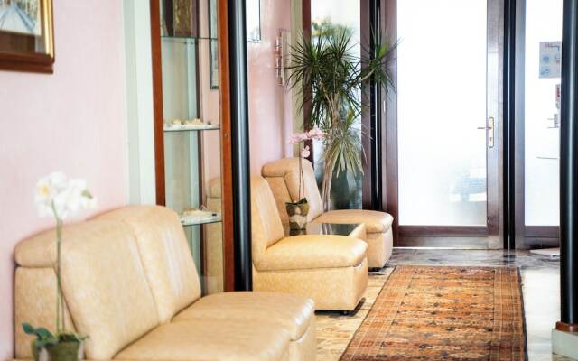 Hotel Touring