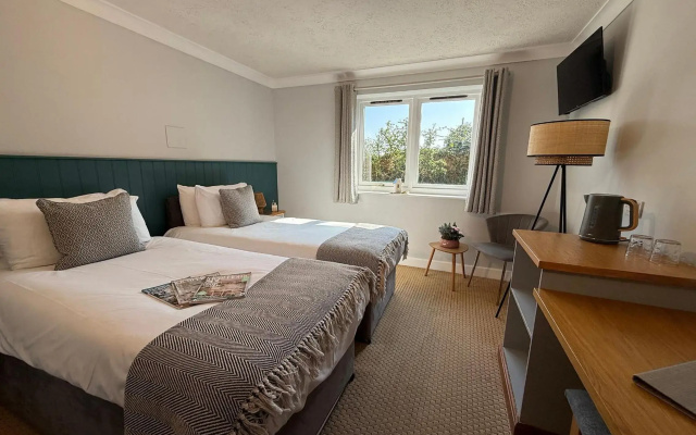 River Haven Hotel