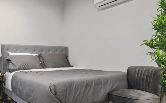Stylish Studio Zilker Evonify