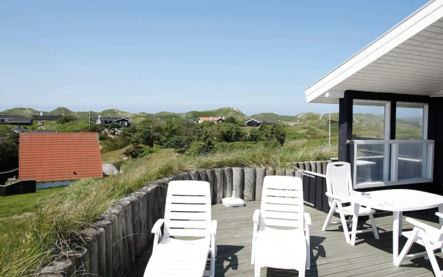 6 Person Holiday Home in Blokhus