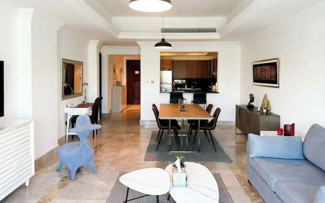 1BR North Residence with Beach Access
