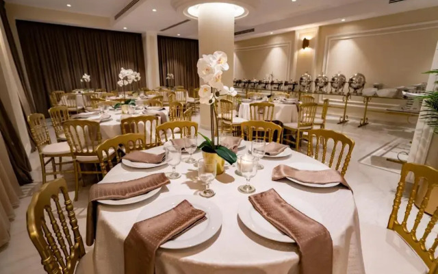 Five Season Hotel