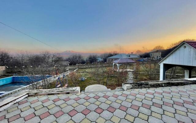 Yerevan House holiday home 18