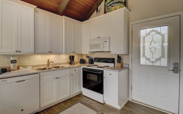 Night Heron 64 by RedAwning