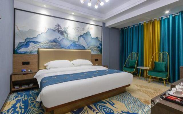 Junxing Holiday Hotel