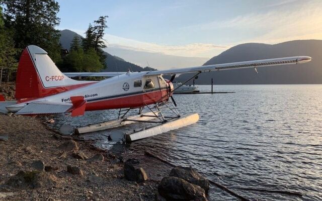 The Lodge on Harrison Lake