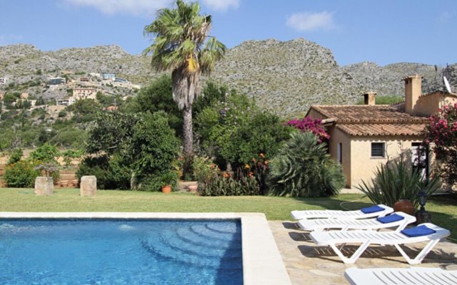 Luxurious Mansion with Private Pool in Pollenca Majorca